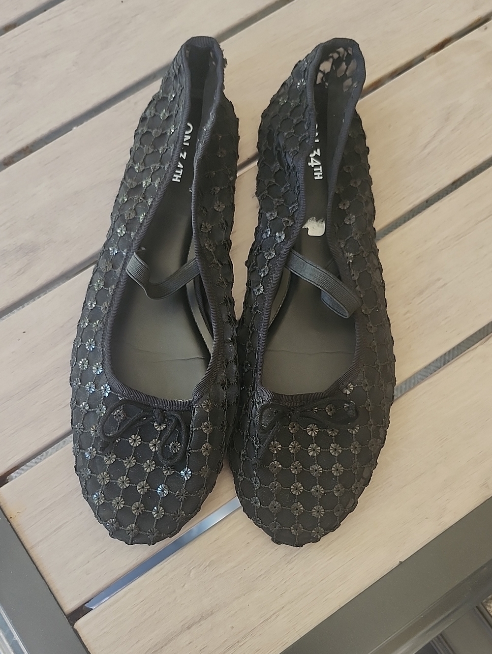 Black Floral Lace Ballet Flats with Elastic Strap